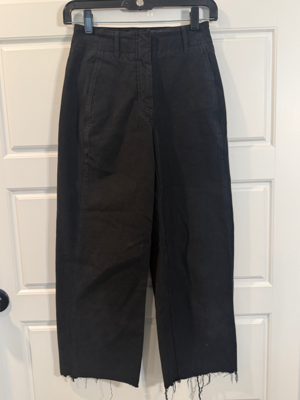 Wilfred Free Black Barrel‎ pants Jeans Raw Hem Pockets size 00